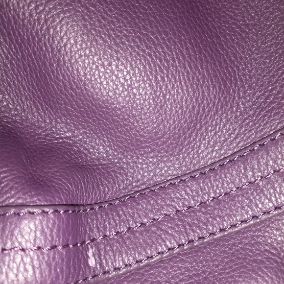 Handbag - Picture 3 of 8